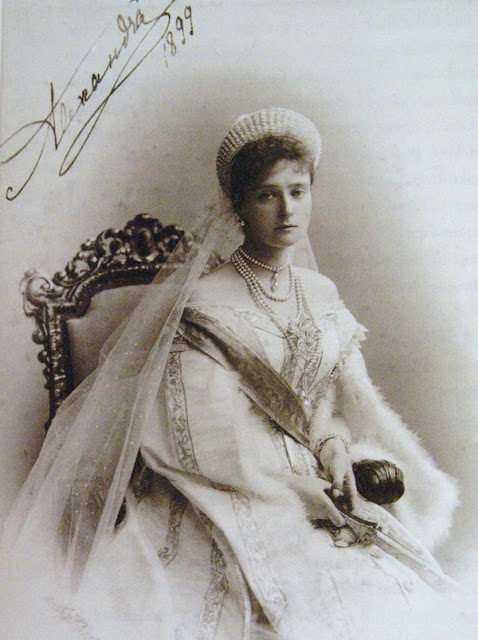 A signed photograph of the Empress dating to 1899. You might be surprised to see her signature in English, but the Empress spoke English as her first language, raised as she was at her grandmother Queen Victoria's court. 