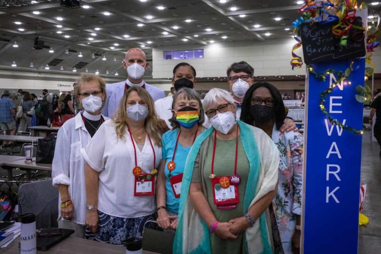 Attendance Crash as COVID Restrictions Take Toll on Episcopal Church